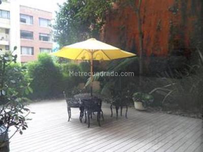 Apartamento de 2 alcobas en venta en Los Rosales, Bogotá, 300 m² · foto 19 de 20