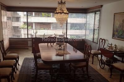 Apartamento en venta en El Refugio, Bogotá · foto 3 de 12