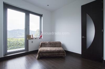 Casa de 5 alcobas en venta en La Calera, La Calera · foto 9 de 20