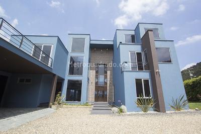 Casa de 5 alcobas en venta en La Calera, La Calera · foto 19 de 20