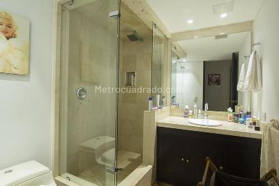 Apartamento de 3 alcobas en venta en Los Rosales, Bogotá, 303 m² · foto 19 de 20
