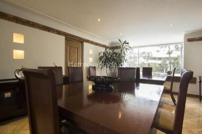 Apartamento de 4 alcobas en venta en Chico Alto, Bogotá, 422 m² · foto 7 de 20