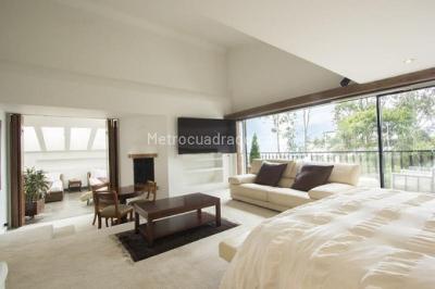 Apartamento de 4 alcobas en venta en Chico Alto, Bogotá, 422 m² · foto 13 de 20