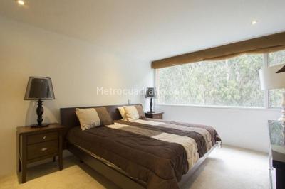Apartamento de 4 alcobas en venta en Chico Alto, Bogotá, 422 m² · foto 17 de 20