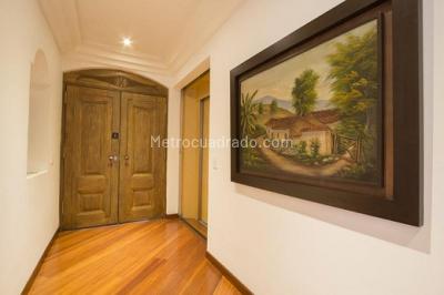 Apartamento de 4 alcobas en venta en Chico Alto, Bogotá, 422 m² · foto 19 de 20