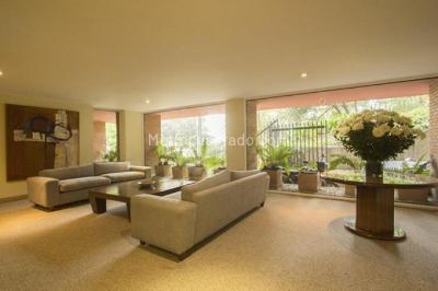 Apartamento de 4 alcobas en venta en Chico Alto, Bogotá, 422 m² · foto 20 de 20