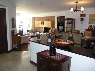 Apartamento de 3 alcobas en venta en Chico Reservado, Bogotá, 174 m² · foto 2 de 20