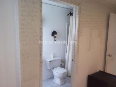 Casa de 5 alcobas en venta en Chico Norte, Bogotá, 285 m² · foto 18 de 20