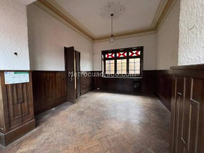 Casa de 5 alcobas en venta en La Candelaria, Bogotá, 808 m² · foto 5 de 11