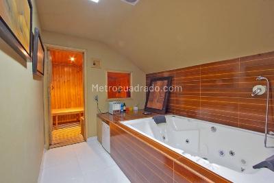 Apartamento de 4 alcobas en venta en Santa Paula, Bogotá, 243 m² · foto 13 de 20