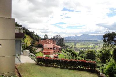 Casa de 4 alcobas en venta en Torca, Bogotá, 900 m² · foto 18 de 20