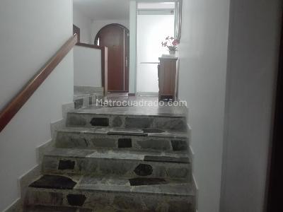 Casa en venta en Santa Barbara, Bogotá · foto 6 de 13