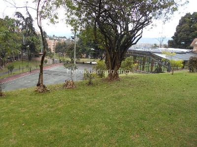 Casa de 5 alcobas en venta en Cerros De Suba, Bogotá, 378 m² · foto 8 de 8