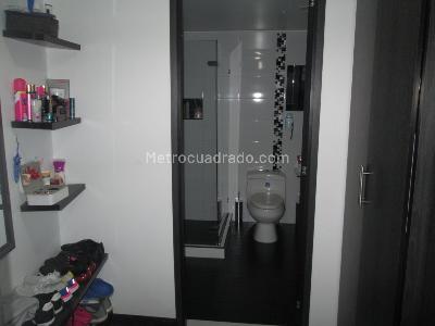 Casa de 5 alcobas en venta en Santa Isabel, Bogotá, 266 m² · foto 6 de 17