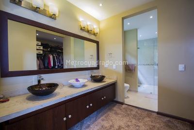 Casa de 3 alcobas en venta en La Calera, La Calera, 410 m² · foto 17 de 20