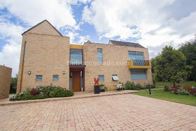 Casa de 4 alcobas en venta en La Calera, La Calera, 450 m² · foto 8 de 20