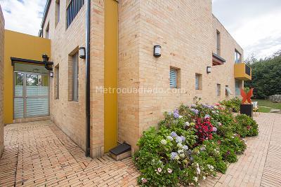 Casa de 4 alcobas en venta en La Calera, La Calera, 450 m² · foto 9 de 20