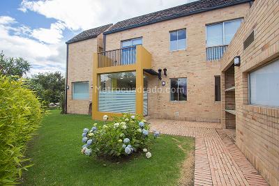 Casa de 4 alcobas en venta en La Calera, La Calera, 450 m² · foto 10 de 20