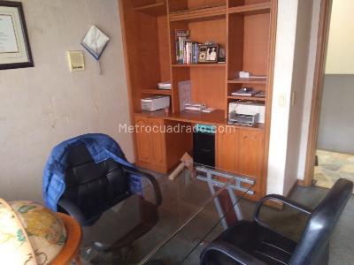 Casa de 4 alcobas en venta en Cedro Golf, Bogotá, 294 m² · foto 7 de 20