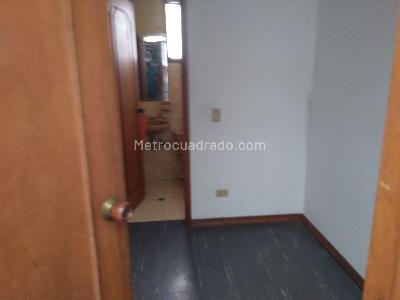 Casa de 4 alcobas en venta en Cedro Golf, Bogotá, 294 m² · foto 13 de 20