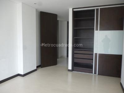 Apartamento en venta en Santa Barbara, Bogotá · foto 5 de 18