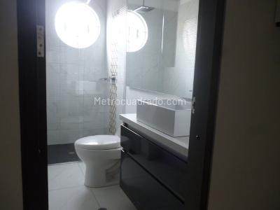 Apartamento en venta en Santa Barbara, Bogotá · foto 7 de 18