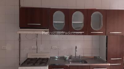 Casa de 4 alcobas en venta en Santa Barbara, Bogotá, 380 m² · foto 3 de 8