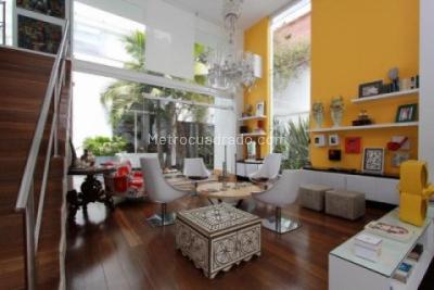 Casa de 4 alcobas en venta en Cerros De Niza, Bogotá, 911 m² · foto 4 de 20