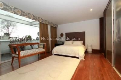 Casa de 4 alcobas en venta en Cerros De Niza, Bogotá, 911 m² · foto 19 de 20
