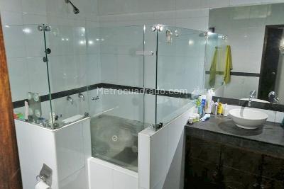 Casa de 5 alcobas en venta en La Calera, Bogotá, 380 m² · foto 18 de 19