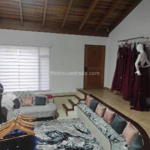 Casa de 5 alcobas en venta en Monaco, Bogotá, 506 m² · foto 2 de 20
