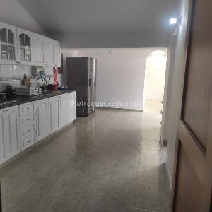 Casa de 5 alcobas en venta en Monaco, Bogotá, 506 m² · foto 7 de 20