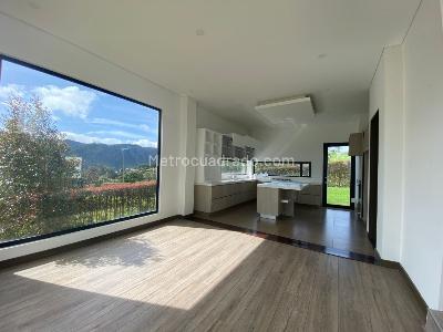 Casa de 4 alcobas en venta en La Calera, La Calera, 278 m² · foto 8 de 20