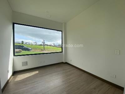 Casa de 4 alcobas en venta en La Calera, La Calera, 278 m² · foto 18 de 20