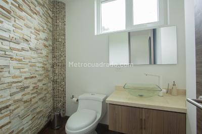 Casa de 4 alcobas en venta en Bosque Del Encenillo, La Calera, 400 m² · foto 12 de 20
