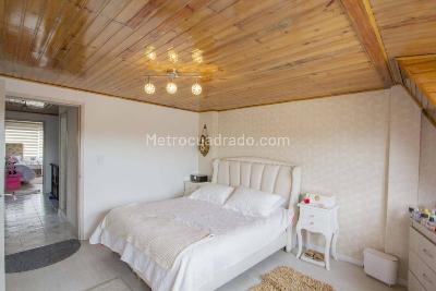 Casa de 5 alcobas en venta en Americas Occidental, Bogotá, 280 m² · foto 7 de 20