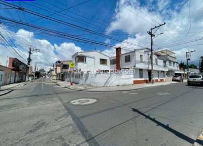 Casa de 5 alcobas en venta en Mandalay I Sector, Bogotá, 284 m² · foto 3 de 20