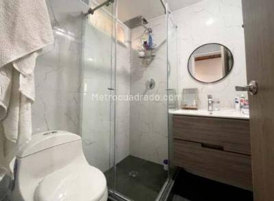 Casa de 5 alcobas en venta en Mandalay I Sector, Bogotá, 284 m² · foto 13 de 20