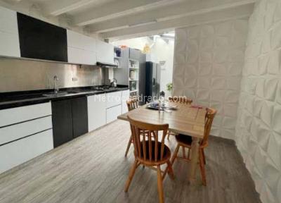 Casa de 5 alcobas en venta en Mandalay I Sector, Bogotá, 284 m² · foto 15 de 20