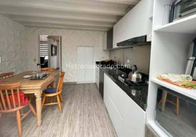 Casa de 5 alcobas en venta en Mandalay I Sector, Bogotá, 284 m² · foto 16 de 20