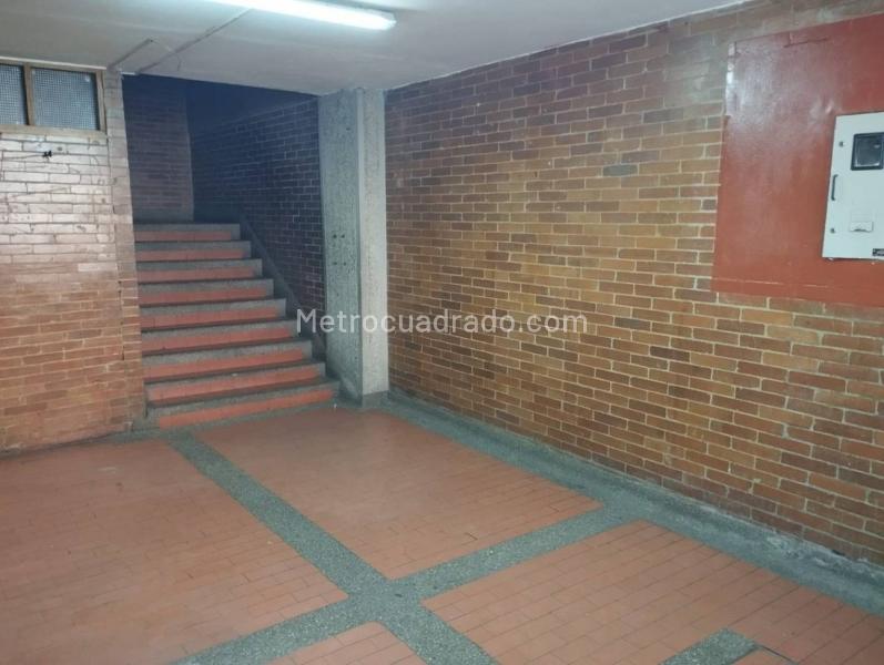 Edificio de Apartamentos en Arriendo, San Jose Sur, Bogotá D.C. - Widok 3