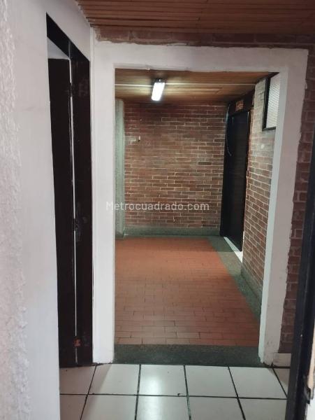 Edificio de Apartamentos en Arriendo, San Jose Sur, Bogotá D.C. - Widok 6