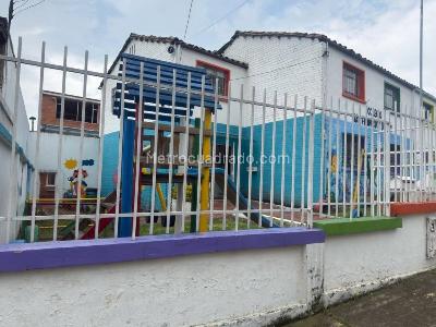 Casa de 5 alcobas en arriendo en Zipaquira, Zipaquirá, 530 m² · foto 2 de 7