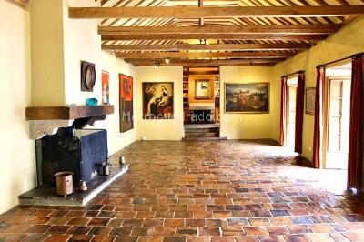 Casa de 5 alcobas en venta en La Candelaria, Bogotá, 1364 m² · foto 3 de 20