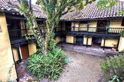 Casa de 5 alcobas en venta en La Candelaria, Bogotá, 1364 m² · foto 16 de 20