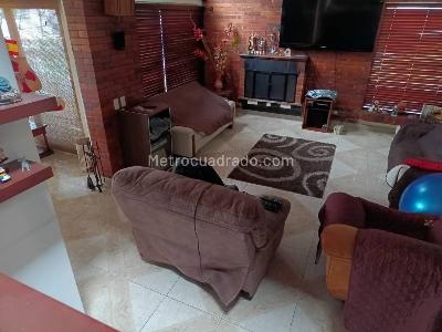 Casa de 4 alcobas en venta en Casa Blanca Sector Suba, Bogotá, 1499 m² · foto 12 de 20