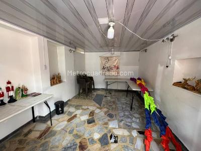 Casa de 5 alcobas en venta en Libertador Quiroga, Bogotá, 213 m² · foto 3 de 14