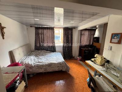 Casa de 5 alcobas en venta en Libertador Quiroga, Bogotá, 213 m² · foto 6 de 14
