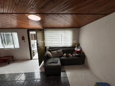 Casa de 5 alcobas en venta en Libertador Quiroga, Bogotá, 213 m² · foto 10 de 14