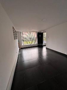 Casa de 2 alcobas en arriendo en La Castellana, Bogotá, 650 m² · foto 3 de 7